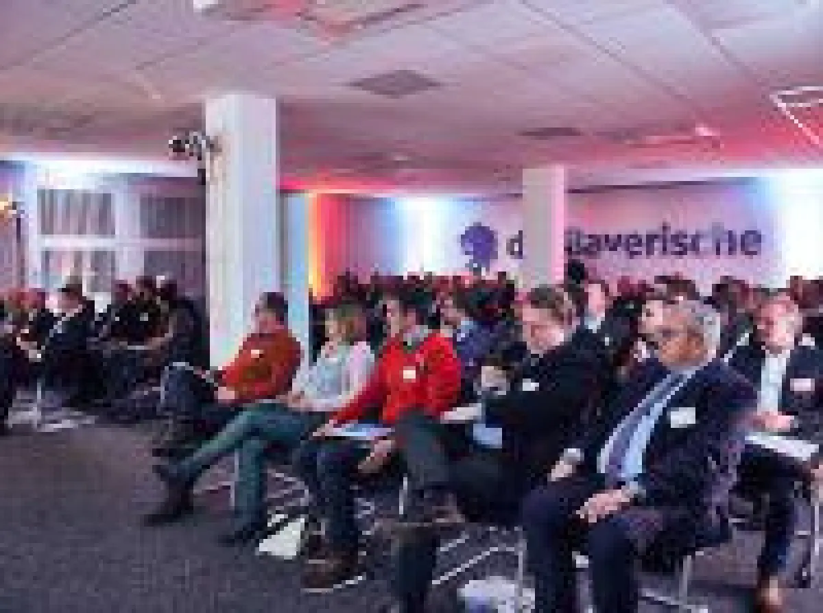 Volles Haus beim Empfang