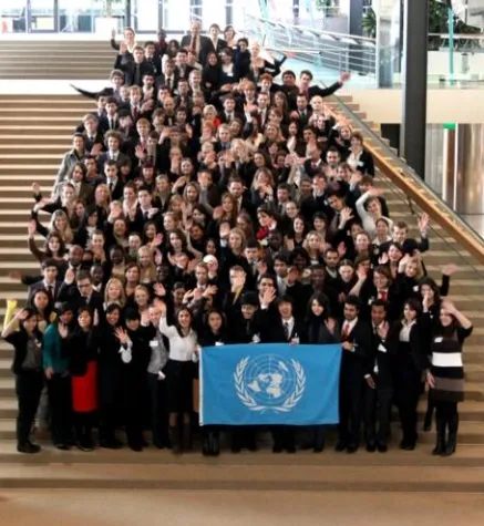 Bild: Außenminister Westerwelle wird Pate der BIMUN/SINUB-Konferenz in Bonn