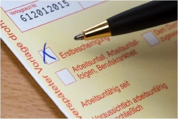 Bild: Erst observiert, dann abserviert – Wenn Detektive Simulanten auffliegen lassen