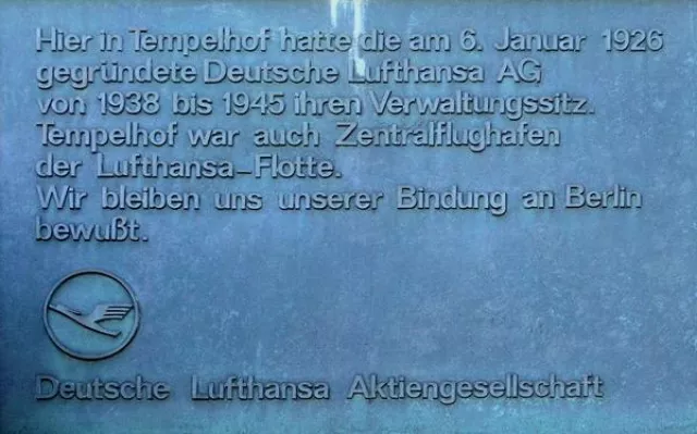 Aktionsbündnis: Vor 84 Jahren hob die Lufthansa im Tempelhof ab, heute ist Tempelhof ein Ramschladen Bild: Aktionsbündnis: Vor 84 Jahren hob die Lufthansa im Tempelhof ab, heute ist Tempelhof ein Ramschladen