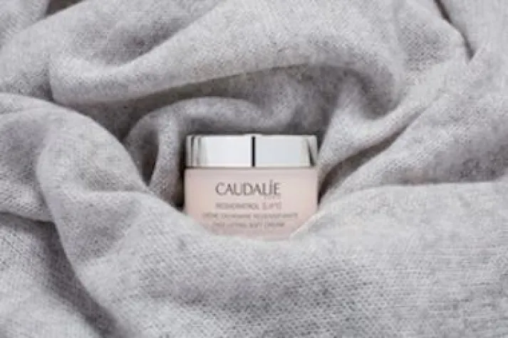 Bild: SOFT SKILLS: CAUDALIES NEUE RESVERATROL LIFT KASCHMIR CREME