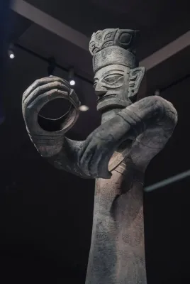 Bild: Jubiläumsveranstaltungen in Sanxingdui und Jinsha rücken Bronzekultur des Jangtse-Oberlaufs in den Mittelpunkt