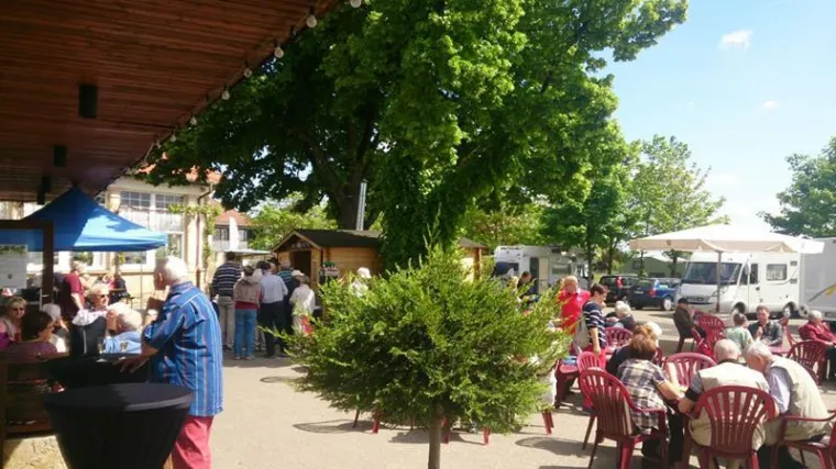 Zwei Weinhoheiten, Jazzmusik & Kulinarisches Bild: Zwei Weinhoheiten, Jazzmusik & Kulinarisches