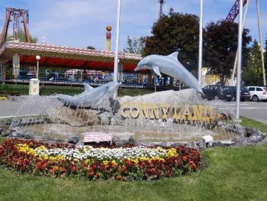 Bild: Tierschützer fordern nach Connyland-Delfintod auch Absetzung des Gerichtspräsidenten Haubensack