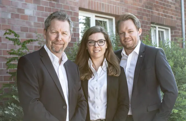 Bild: Mit neuer Doppelspitze in die Zukunft: Generationswechsel beim Bremer Familienunternehmen Suhren