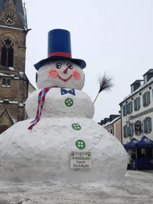 Bild: Deutschlands größter Natur-Schneemann im Fichtelgebirge