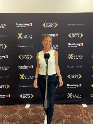 Bild: Geh los! Claudia G. inspirierte beim Internationalen Speaker Slam in Wiesbaden