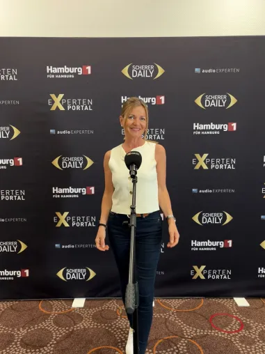Bild: Geh los! Claudia G. inspirierte beim Internationalen Speaker Slam in Wiesbaden