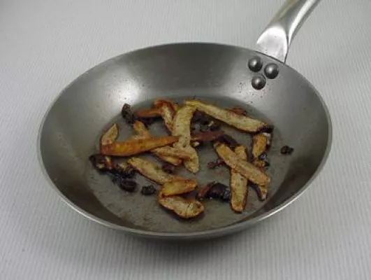 Bild: Tricks im Umgang mit geschmiedeten Stahlpfannen