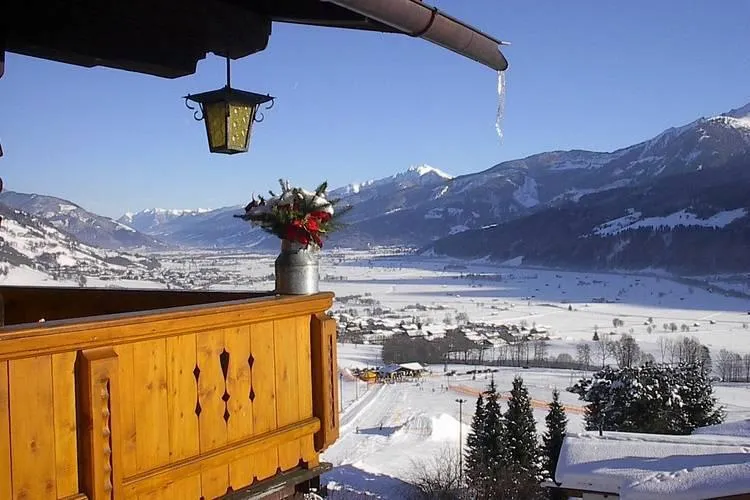 Bild: Vom Ferienhaus Kitzsteinhorn direkt auf die Piste