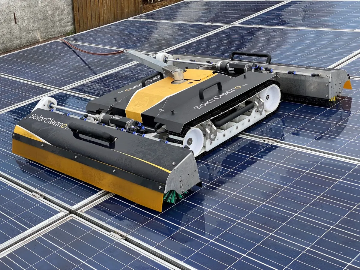 Der Reinigungsrobotor im Einsatz (© Pohl Service GmbH)