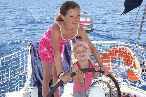 Bild: Segeln mit der ganzen Familie – Individuelle Törns im Mittelmeer (Korfu & Korsika / Sardinien)