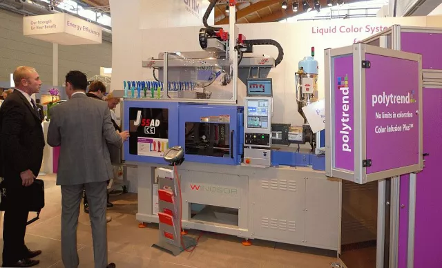 Erfolgreiche Präsentation von Windsor Kunststofftechnologie und EVONIK auf der FAKUMA 2009 Bild: Erfolgreiche Präsentation von Windsor Kunststofftechnologie und EVONIK auf der FAKUMA 2009