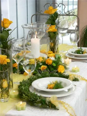 Bild: Festliche Kerzen-Arrangements für die Erstkommunion oder Konfirmation