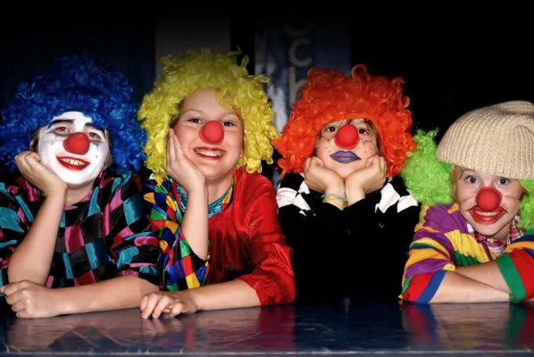 Bild: Wir stärken das Vertrauen - 12 Jahre Kinderzirkus Molto Vitale