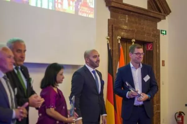Bild: 300 Gäste diskutieren beim Deutsch-Indischen Wirtschaftsforum in München
