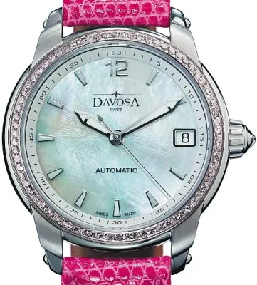 Bild: Bright White & Dramatic Red - DAVOSA Ladies` Colour Delight