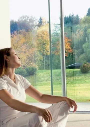 Bild: Transparenter Sonnenschutz