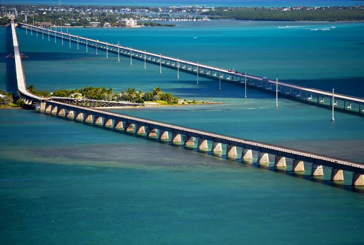 Seven Mile Bridge (c) Rob O'Neal