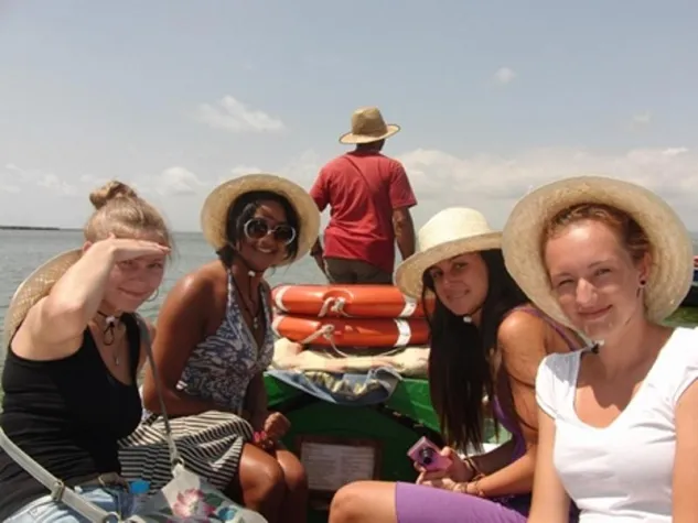 Bild: Sprachschüler machen erholsamen Ausflug zu Valencias Naturreservat L’Albufera