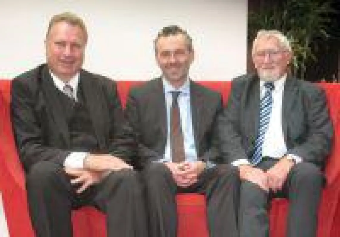 Heinz Leymann (IfKom), Thomas Jarzombek (MdB), Manfred Velden (IfKom) (v. l.)