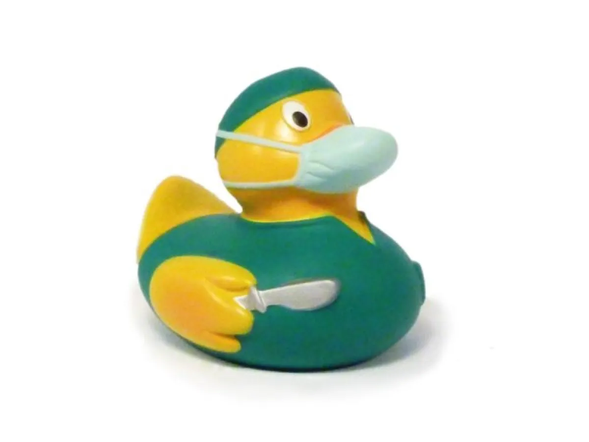 Dr. Rabberdack, der sympathische Badeenten-Chirurg