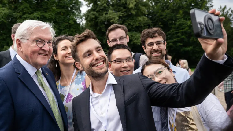 Bild: Starkes Netzwerk für freie Gesellschaften: Bundespräsident Steinmeier bei Jahrestagung der Humboldt-Stiftung