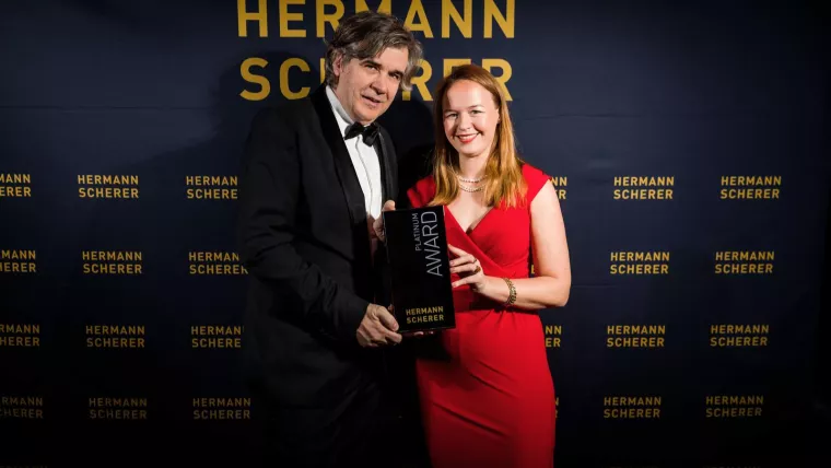 Bild: Führungsexpertin Laura von der Groeben gewinnt Platin Award