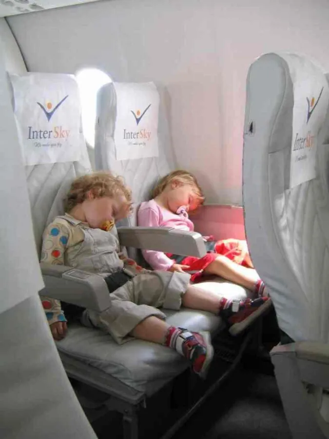 Kinder fliegen bei InterSky besonders entspannt und günstig.  (Foto: InterSky)