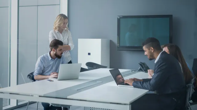 Bild: Umweltbundesamt klärt Zusammenspiel von Luftfiltern und Lüften in Klassenzimmern