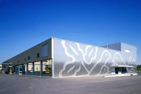 Bild: Hygienevorschriften, Betriebssicherheit und Baurecht in Einklang bringen