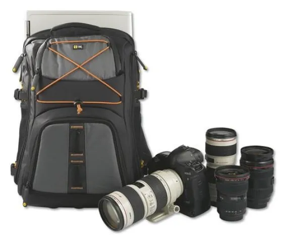 Bild: Case Logicpräsentiert neue Produkte auf der Photokina 2006
