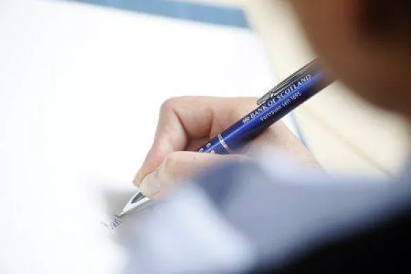 Bild: Festgeld-Vergleich: Bank of Scotland senkt Zinsen