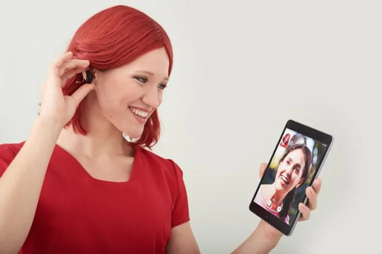 Verstehen am Telefon: Klare Vorteile durch smarte Hörgeräte – selbst für Menschen mit gutem Gehör Bild: Verstehen am Telefon: Klare Vorteile durch smarte Hörgeräte – selbst für Menschen mit gutem Gehör