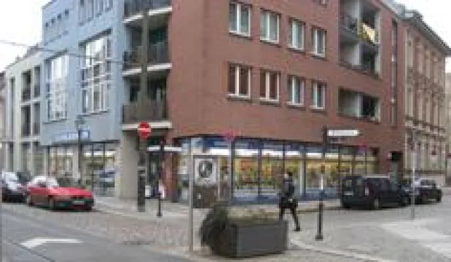 Bild: AENGEVELT vermittelt Ladenlokal in Berlin-Köpenick an Finanzdienstleister