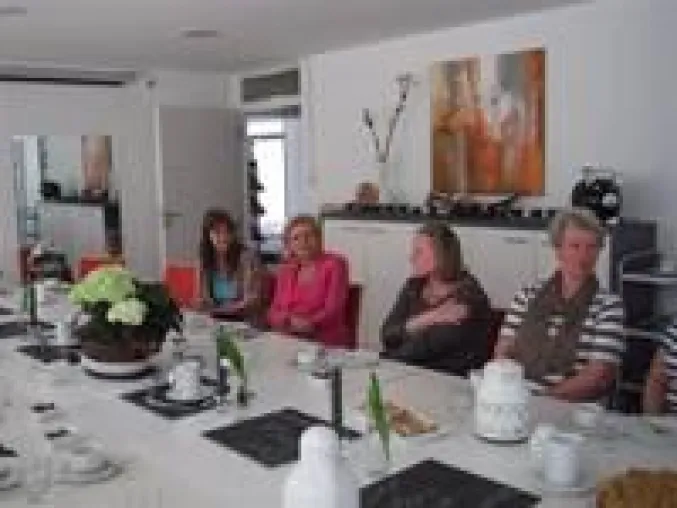 MdB Hilde Mattheis besucht "Lebensräume für Jung und Alt" in Ulm Bild: MdB Hilde Mattheis besucht "Lebensräume für Jung und Alt" in Ulm