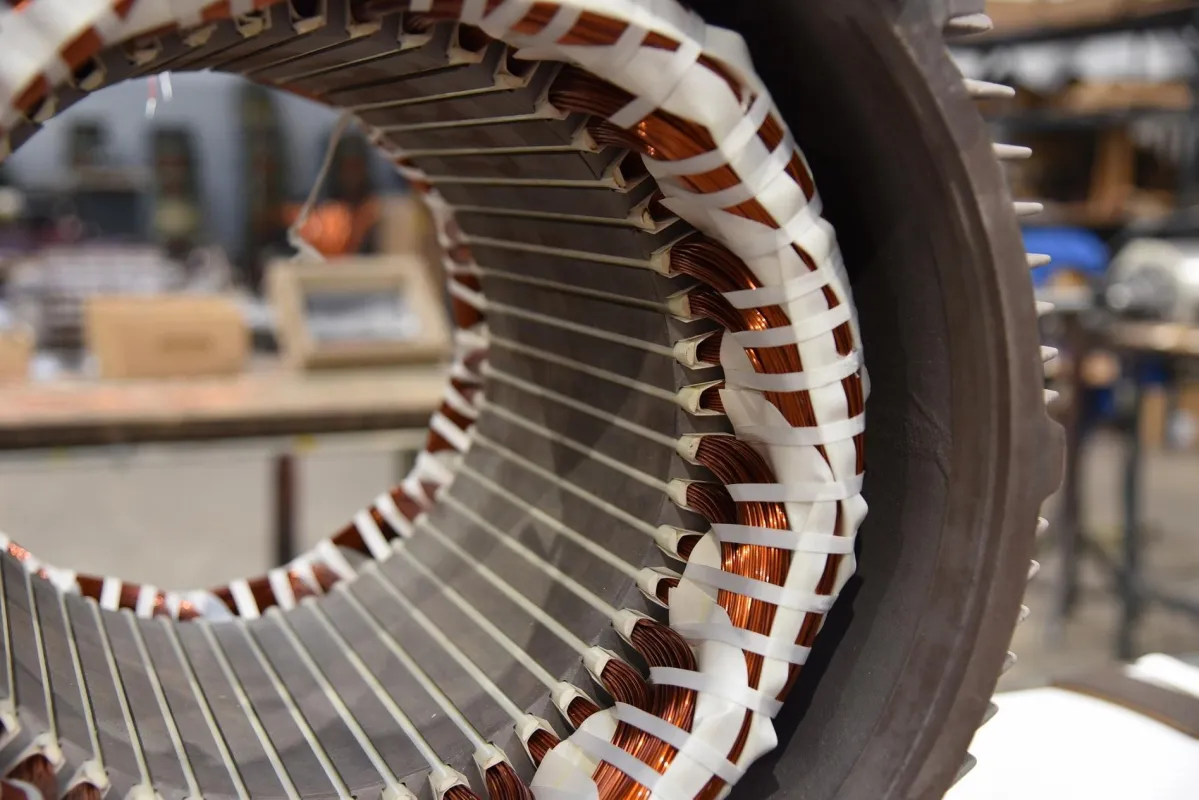 Drehstromstator mit Neuwicklung nach der thermischen Reinigung durch SCHWING Technologies