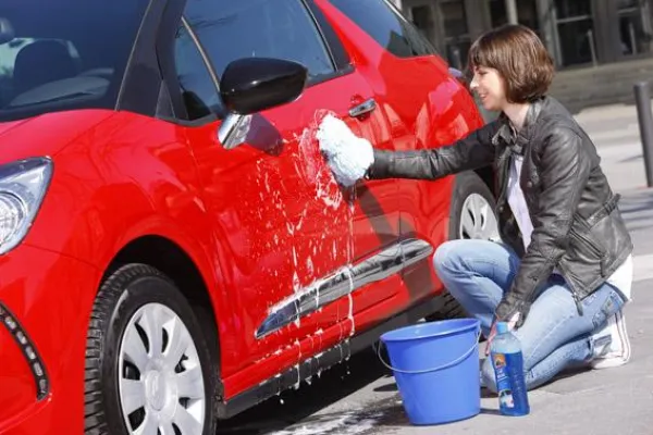 So wird das Auto fit für den Frühling Bild: So wird das Auto fit für den Frühling