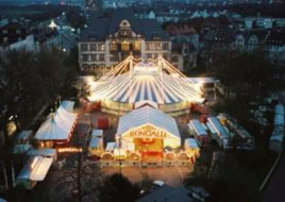 Blick hinter die Kulissen des Circus Roncalli in der neuen m|c traum-box Bild: Blick hinter die Kulissen des Circus Roncalli in der neuen m|c traum-box