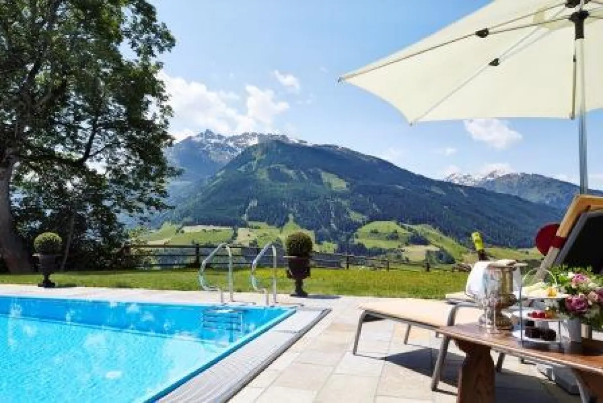 Schloss Mittersill, Pool