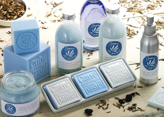 Bild: Pflegewirkung in zartem Blau