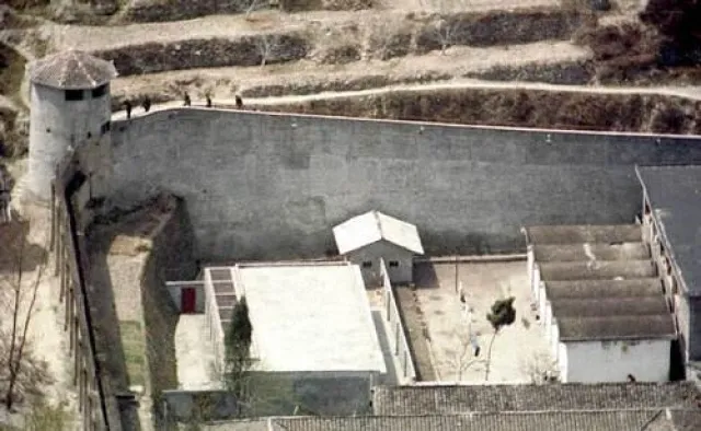 Bild: Die Behörden in Ngaba in Osttibet nehmen Mutter eines 9 Monate alten Kleinkinds fest