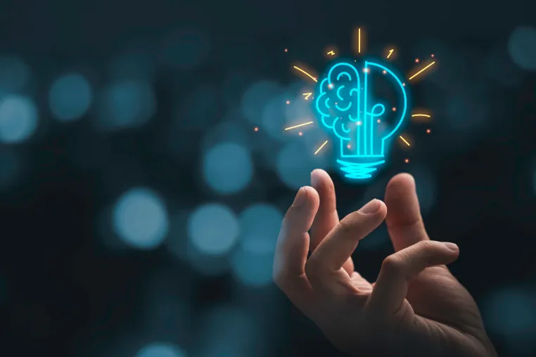 Krise? Klarheit! Wie künstliche Intelligenz bei der Selbstklärung hilft Bild: Krise? Klarheit! Wie künstliche Intelligenz bei der Selbstklärung hilft