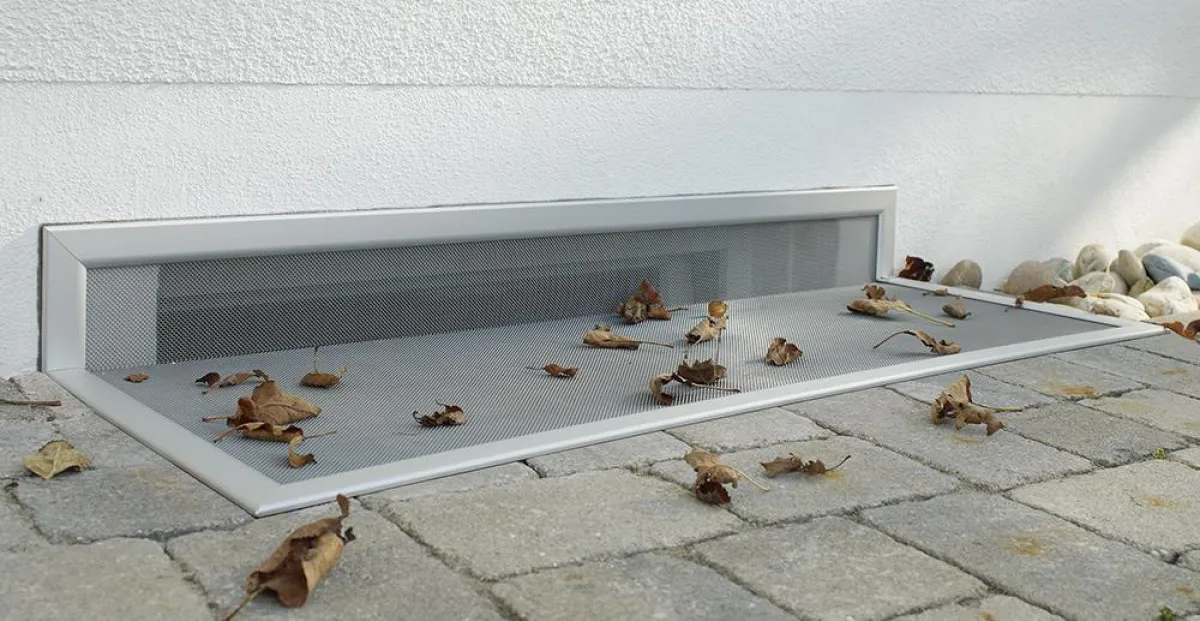 Die Lichtschachtabdeckungen bieten Schutz vor ungebetenen Gästen in Kellerräumen