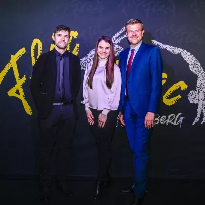 Bild: Power-Beats und Benzinduft: Die X-Mas Show startet  mit Vollgas in die Weihnachtszeit