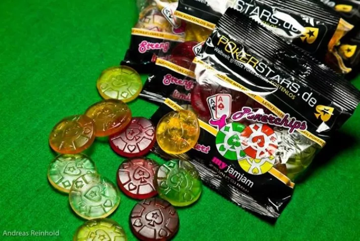 Bild: Ab sofort erhältlich: Fruchtgummi-Pokerchips hergestellt von HARIBO