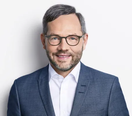 Bild: "Deutschlands Zukunft ist Europa“ - Staatsminister Michael Roth hält Vortrag an der Frankfurt UAS