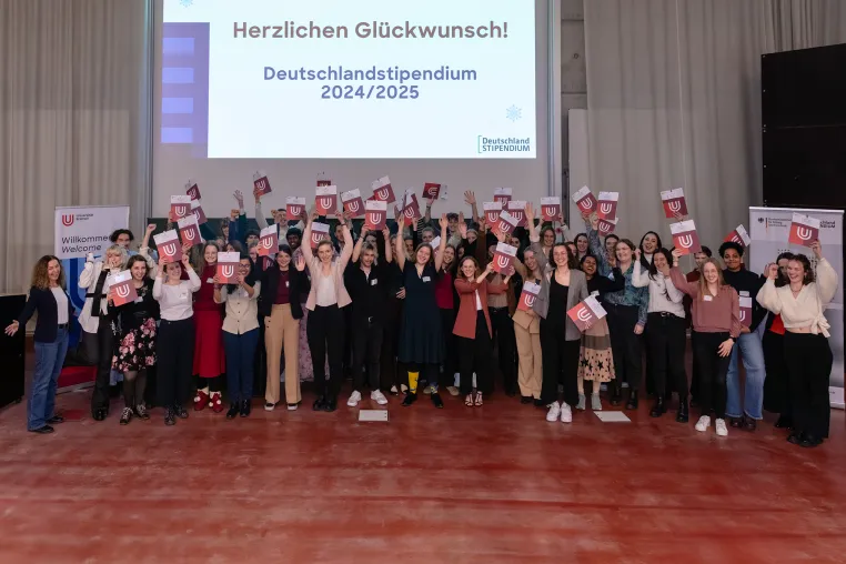 Bild: Leistung und gesellschaftliches Engagement – Deutschlandstipendien verliehen 