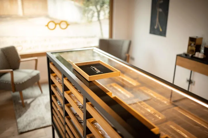 Bild: Neueröffnung der BrillenManufaktur in Rudersberg-Oberndorf