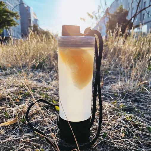 Bild: Bundespreis Ecodesign 2022: Die nachhaltige UNDA Multifunktionsflasche überzeugt das Expert*innengremium.